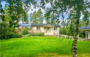 2 Bedroom Amazing Home In Färgelanda, Valbo-Ryr